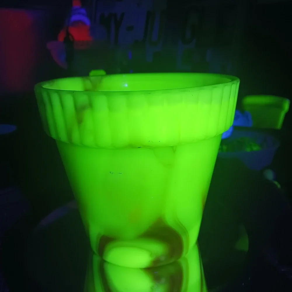 Akro Agate | Large Flower Pot | Uranium Slag Glass 294 Planter 4 inches UV Glows
